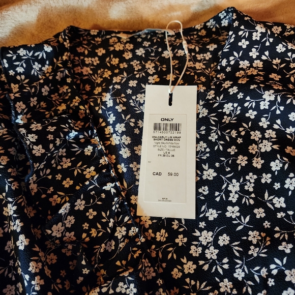 Party Dress - Picture 2 of 3